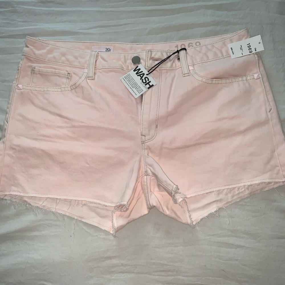 Gap shorts